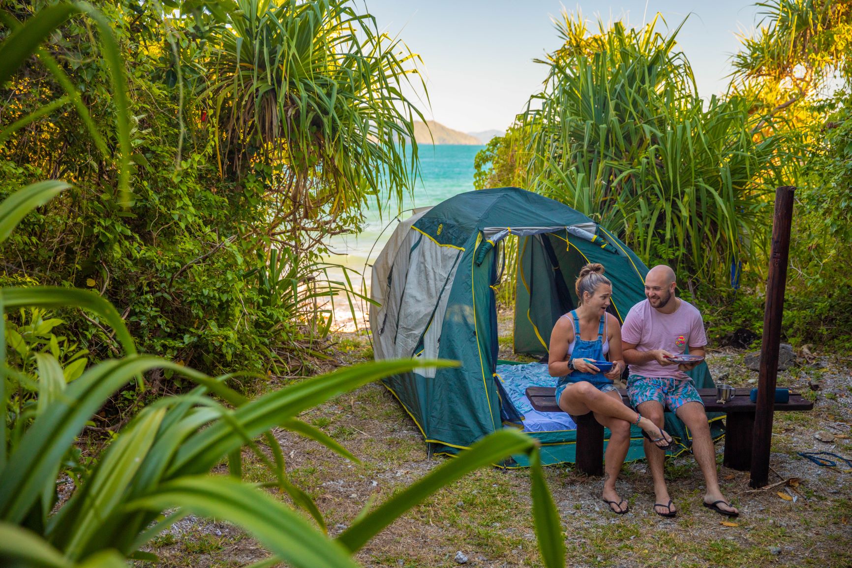 travel camping living island